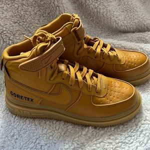 Brand New Nike Air Force 1 GTX Boot size 9 1/2 men BRAND NEW !!!!